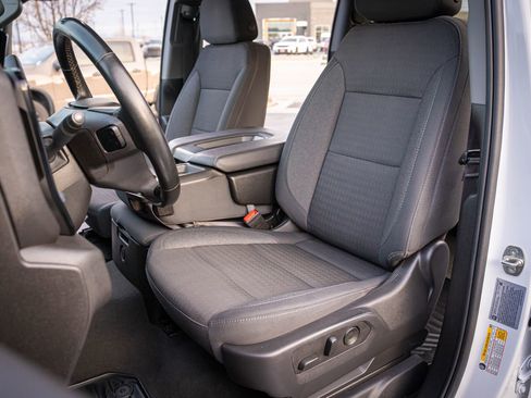 Used 2024 Chevrolet Silverado 2500 LT w/ Convenience Package image 12