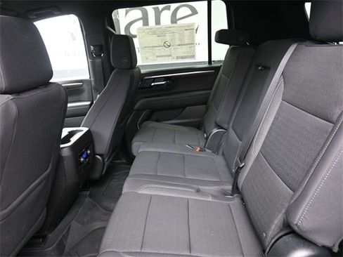 New 2025 Chevrolet Suburban LS image 10