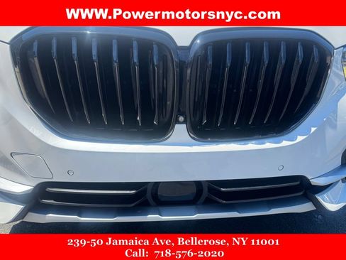 Used 2022 BMW X5 sDrive40i w/ Executive Package RWD image 3
