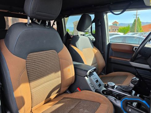 Used 2022 Ford Bronco Outer Banks AWD/4WD image 14