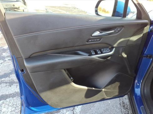 Used 2023 Cadillac XT4 Sport image 13