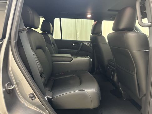 Certified 2024 Nissan Armada SL w/ Midnight Edition Package AWD/4WD image 17