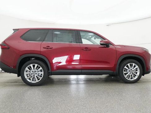 New 2026 Toyota Grand Highlander Platinum image 48