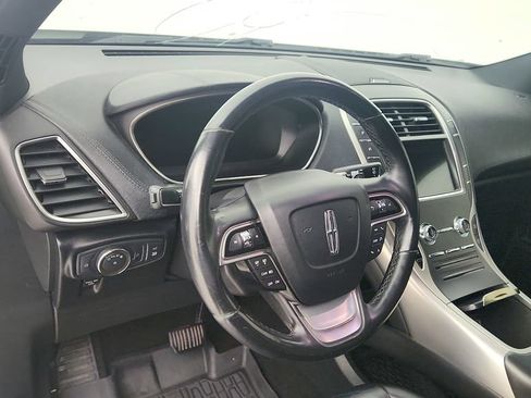 Used 2020 Lincoln Nautilus FWD w/ Equipment Group 101A image 9