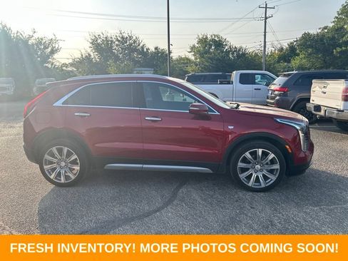 Used 2022 Cadillac XT4 Premium Luxury w/ Cold Weather Package FWD image 2