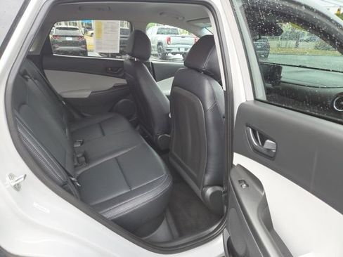 Used 2022 Hyundai Kona SEL AWD/4WD image 25
