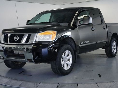 Used 2012 Nissan Titan S image 3
