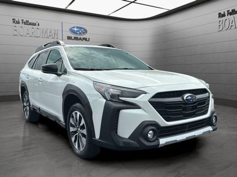 Used 2025 Subaru Outback Limited AWD/4WD image 2