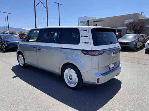 Used 2025 Volkswagen ID. Buzz 1st Edition image 46