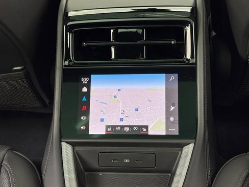 Used 2025 Porsche Panamera 4S w/ Premium Package image 41