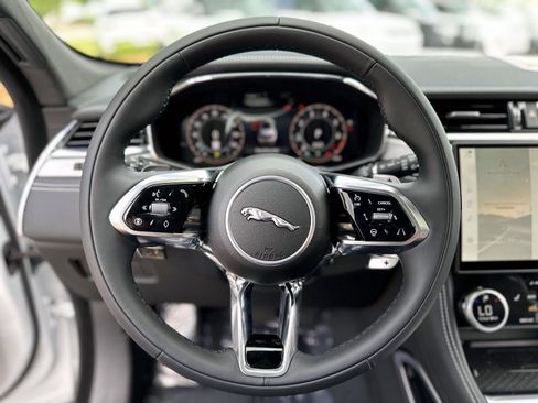 New 2026 Jaguar F-PACE R-Dynamic S AWD/4WD image 21
