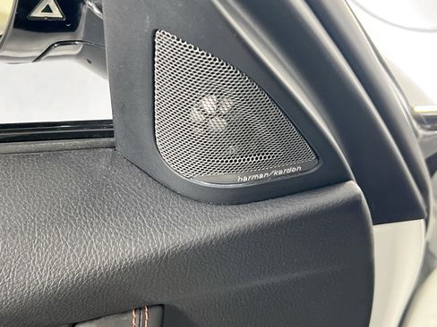 Used 2018 BMW M3 image 19