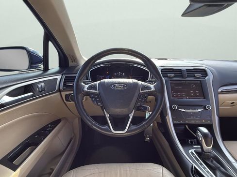 Used 2013 Ford Fusion SE image 12