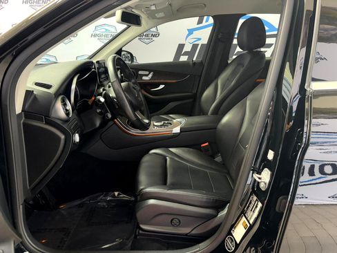 Used 2019 Mercedes-Benz GLC 300 4MATIC image 13