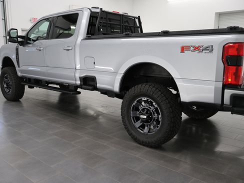 Used 2024 Ford F250 XLT w/ XLT Premium Package AWD/4WD image 6
