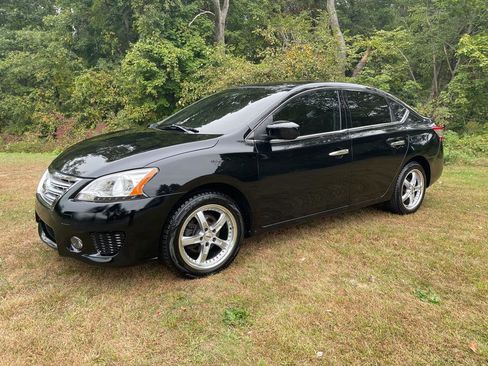 Used 2015 Nissan Sentra SV image 19