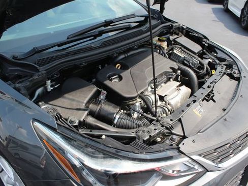 Used 2018 Chevrolet Cruze LT w/ Convenience Package image 23