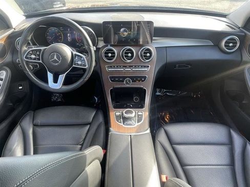 Used 2019 Mercedes-Benz C 300 4MATIC Sedan image 18