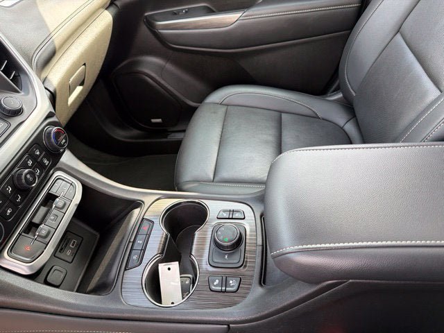 Used 2023 GMC Acadia SLT w/ Elevation Edition AWD/4WD image 17