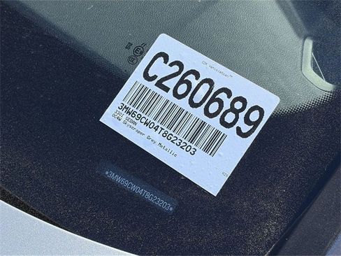 New 2026 BMW 330i Sedan w/ M Sport Package image 23