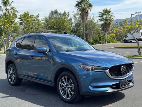 Used 2021 MAZDA CX-5 Signature image 1