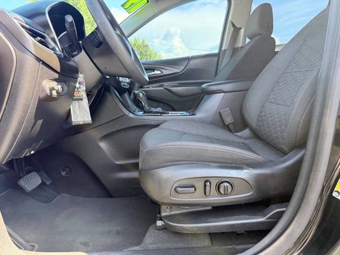 Used 2019 Chevrolet Equinox LT FWD image 12