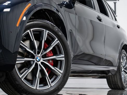 Certified 2022 BMW X5 xDrive40i w/ M Sport Package image 27