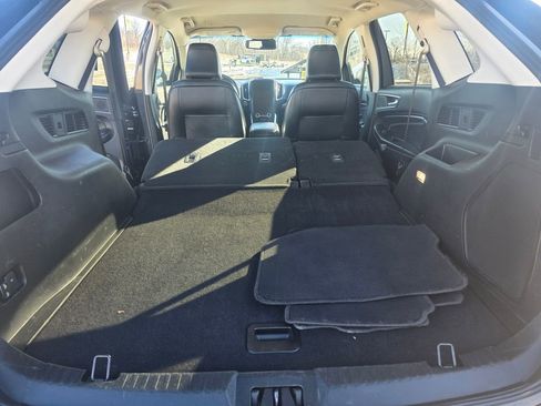 Used 2022 Ford Edge Titanium w/ Equipment Group 301A AWD/4WD image 19