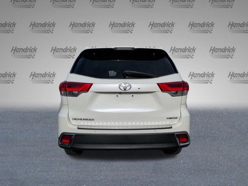 Used 2019 Toyota Highlander Limited image 8