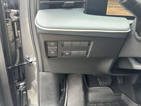 Used 2026 Nissan Leaf SV+ w/ Floor Mat Package (SV+) FWD image 24