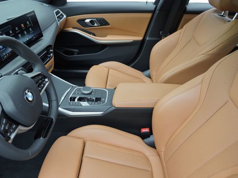 Used 2025 BMW 330i Sedan RWD image 11