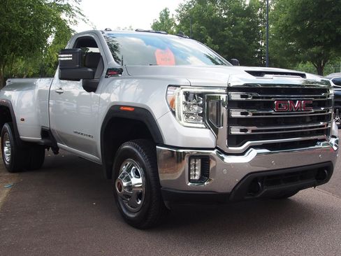 Used 2022 GMC Sierra 3500 SLE w/ SLE Convenience Package AWD/4WD image 1