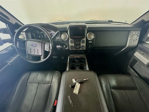 Used 2016 Ford F250 Lariat w/ Lariat Ultimate Package image 10