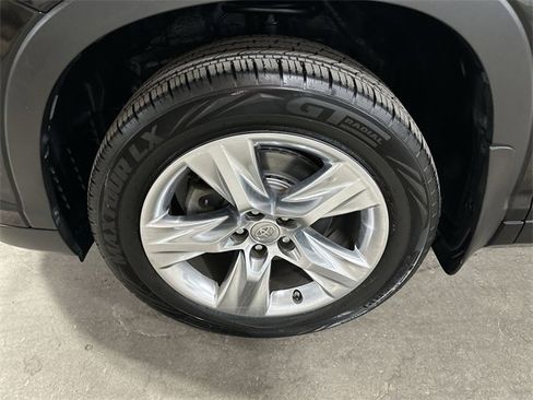 Used 2015 Toyota Highlander Limited image 23