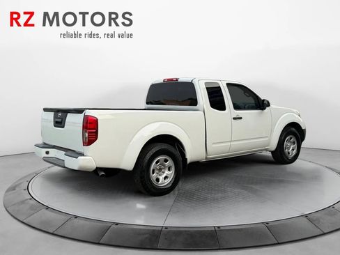 Used 2021 Nissan Frontier S RWD image 5