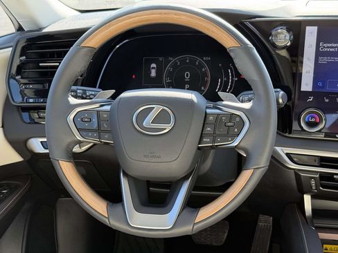 Used 2024 Lexus RX 350 Premium w/ Accessory Package (Z1) AWD/4WD image 9