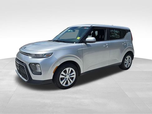 Used 2020 Kia Soul LX FWD image 4