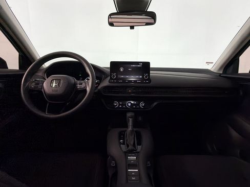 Used 2023 Honda HR-V LX image 13