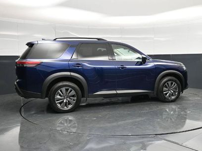 Used 2025 Nissan Pathfinder SV