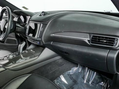 Certified 2022 Maserati Levante GT AWD/4WD image 24