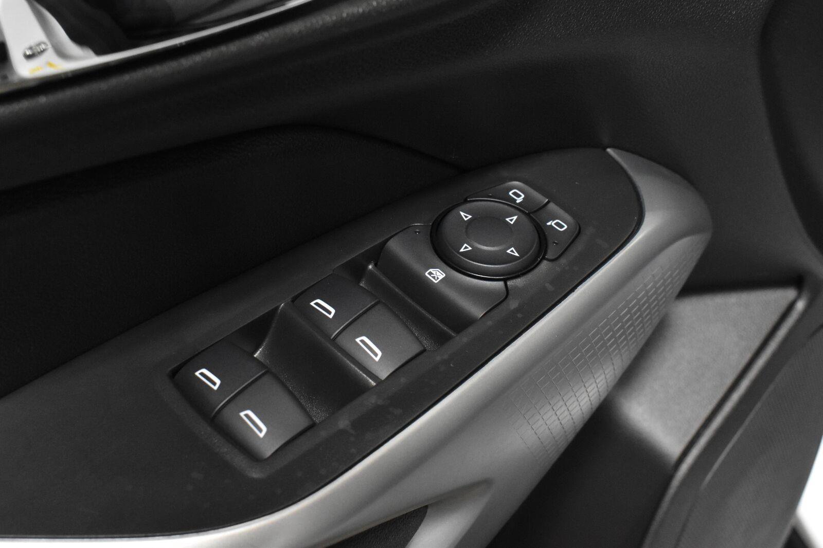 Used 2024 Chevrolet Trax LS FWD image 10