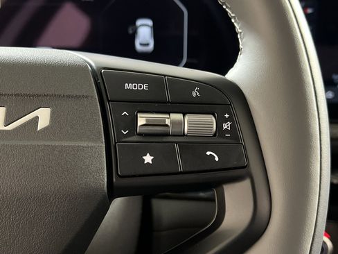 New 2025 Kia EV6 Wind image 28