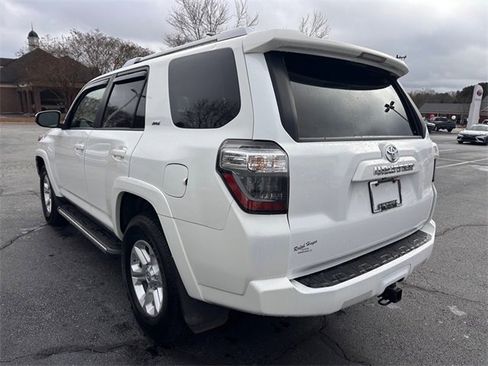 Used 2014 Toyota 4Runner SR5 image 5
