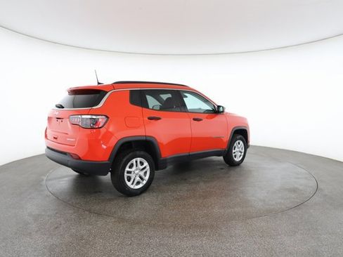Used 2021 Jeep Compass Sport w/ Cold Weather Group image 18