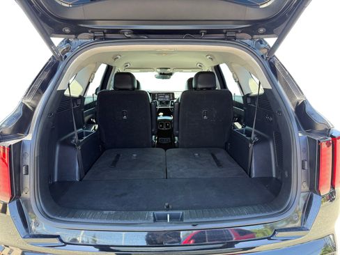 Used 2021 Kia Sorento EX FWD image 17