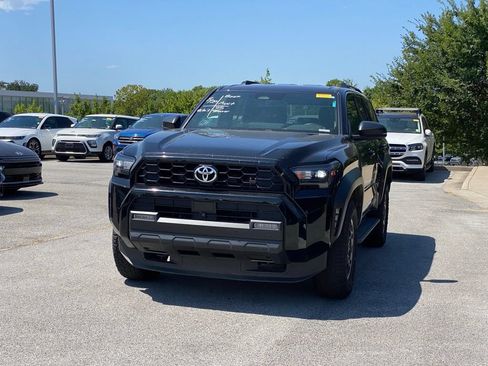 Used 2025 Toyota 4Runner TRD Off-Road Premium AWD/4WD image 3