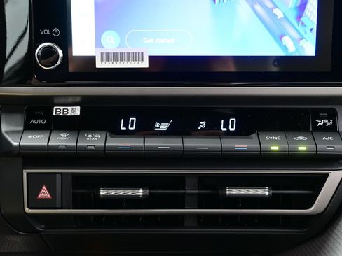 Used 2026 Toyota Camry SE FWD image 20