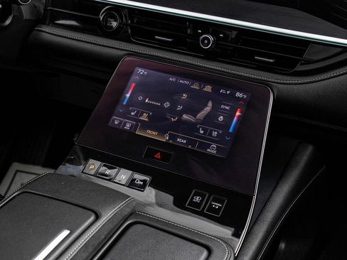 Used 2025 INFINITI QX80 Sensory AWD/4WD image 21