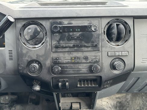 Used 2012 Ford F350 XL w/ Snow Plow Prep Pkg image 26