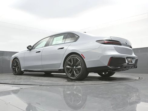 New 2026 BMW 740i w/ Executive Package RWD image 44